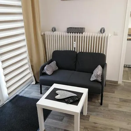 Zimmer Mit Bad Und Ankleideraum + Parkplatz Düsseldorf Extérieur photo